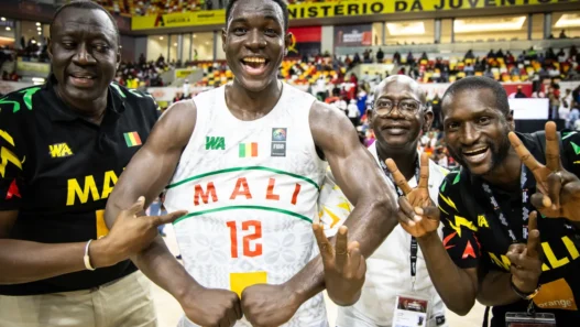 lqrow7lgxsjbqcvyditn